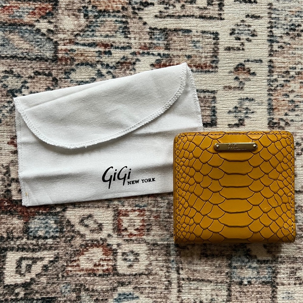 GiGi | Bifold Wallet 💛